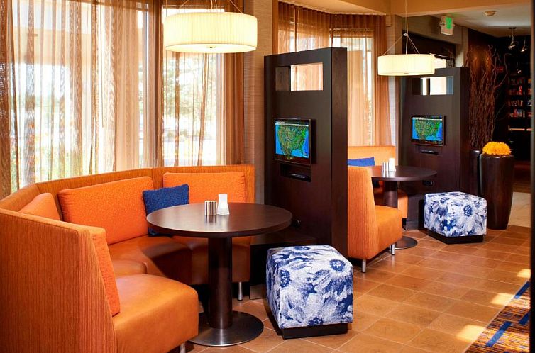 Courtyard Chicago Deerfield