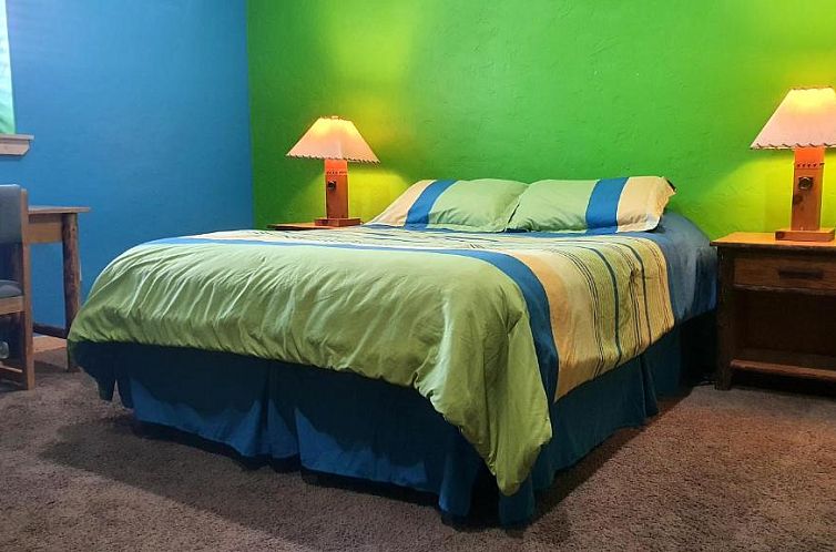 Teton Hostel HideAway