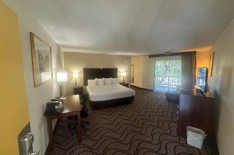 Best Western Heritage Inn