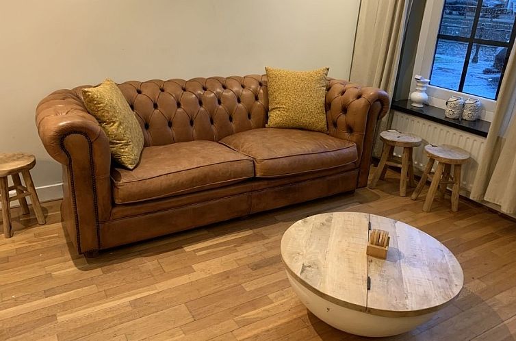 Klein Herenhuis aan de Kaai in centrum Sluis