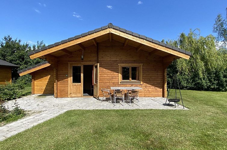 VZ849 Vakantiechalet Ossenisse biedt een charmant houten chalet in het hart van Zeeuws-Vlaanderen, Zeeland.