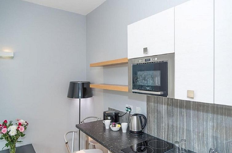 Hyde Park Executive Apartments