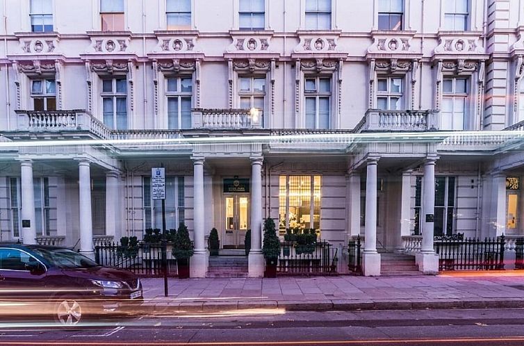 Hyde Park Executive Apartments