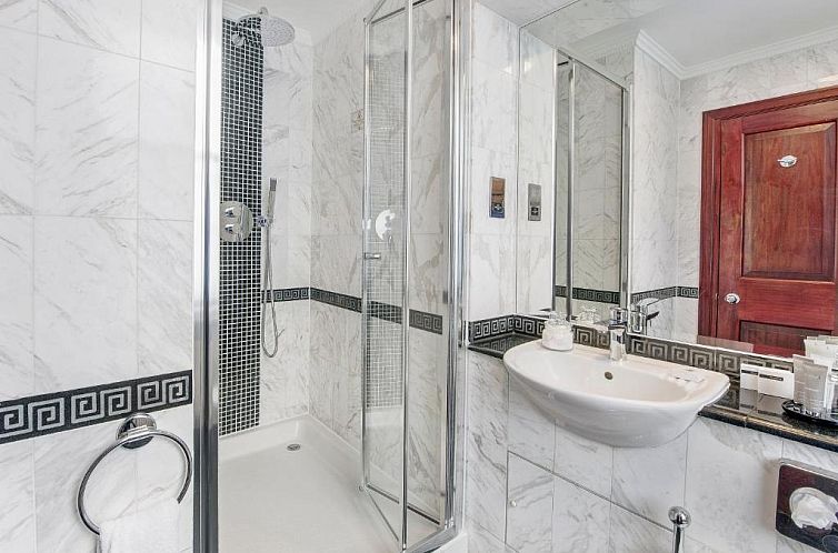 Fitzrovia Hotel