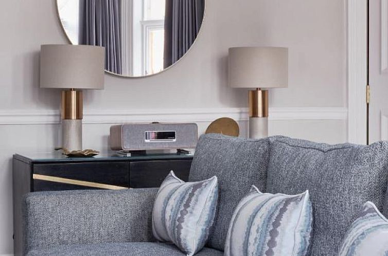 11 Cadogan Gardens Hotel & Apartments