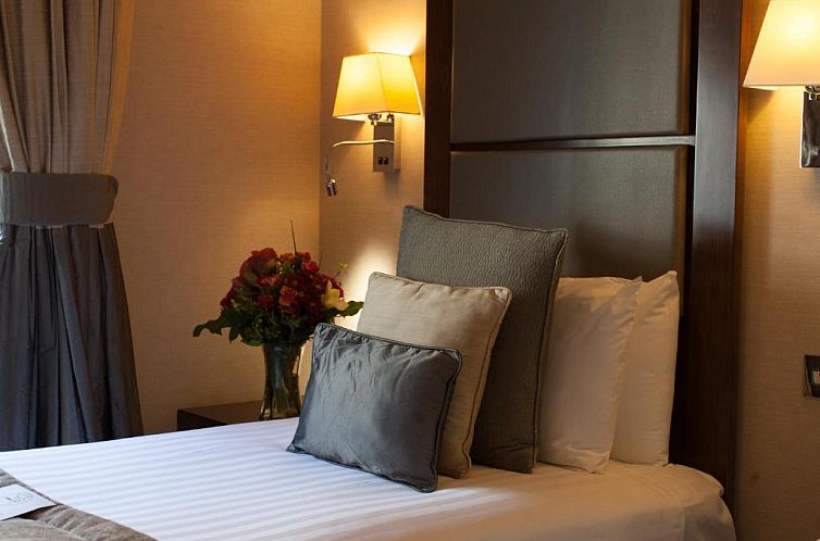 Strathmore Hotel