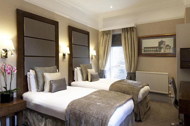 Strathmore Hotel