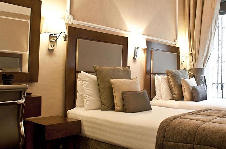 Strathmore Hotel