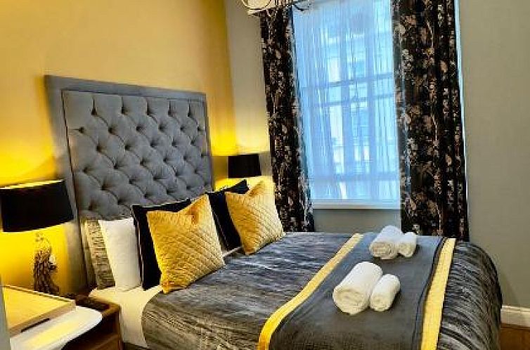 Piccolino Hyde Park Hotel