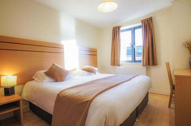 Crompton Court Apartments