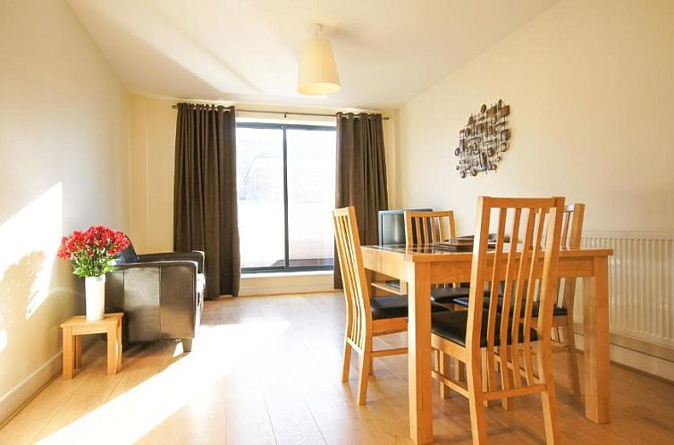 Crompton Court Apartments