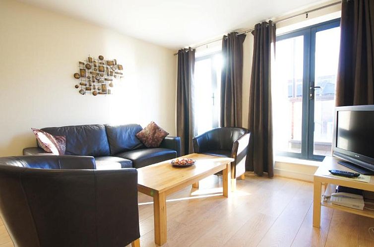 Crompton Court Apartments