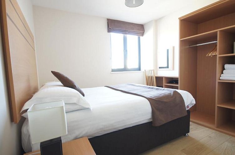 Crompton Court Apartments