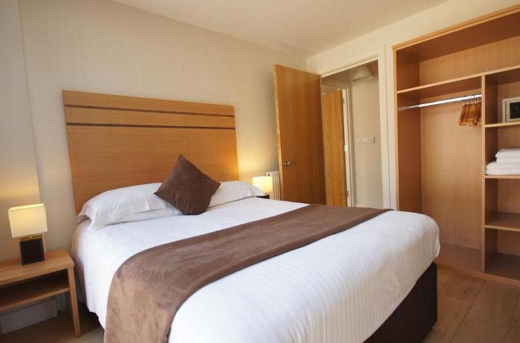 Crompton Court Apartments