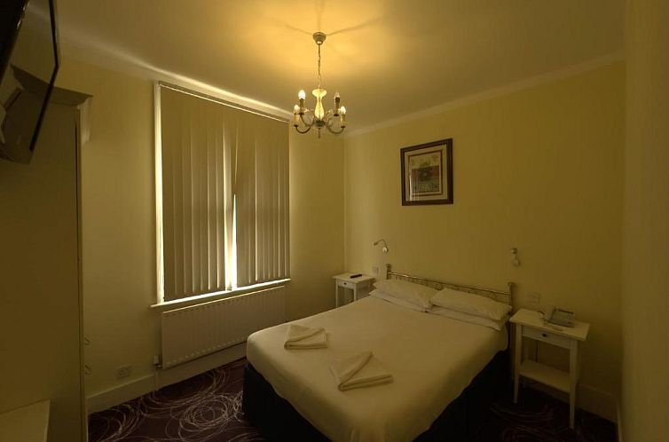 Manor Hotel