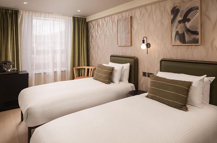 Central Park Hotel