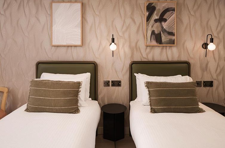 Central Park Hotel