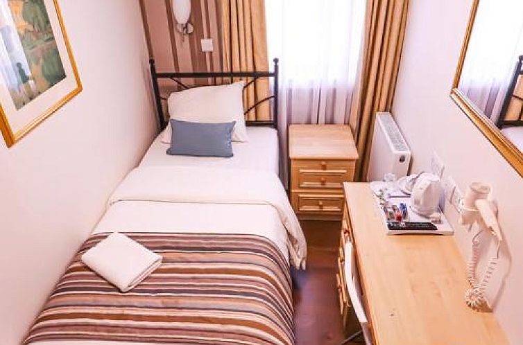 Fairway Hotel