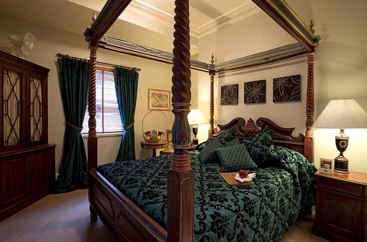 Twenty Nevern Square Hotel