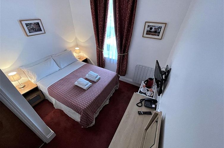 The Gateway Hotel