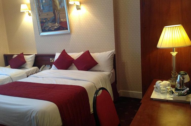 Avon Hotel
