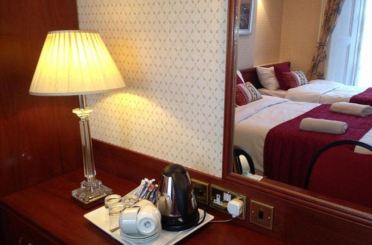 Avon Hotel