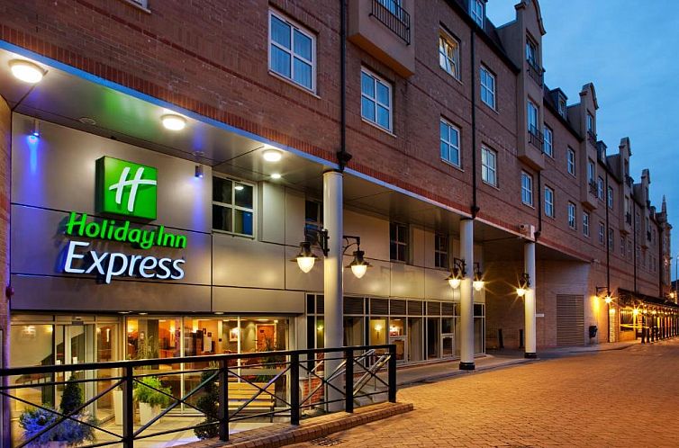 Holiday Inn Express London-Hammersmith, an IHG Hotel