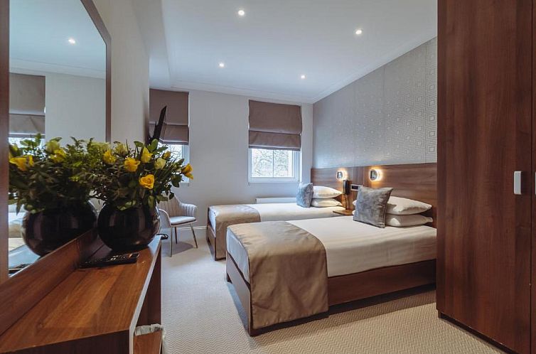 London House Hotel