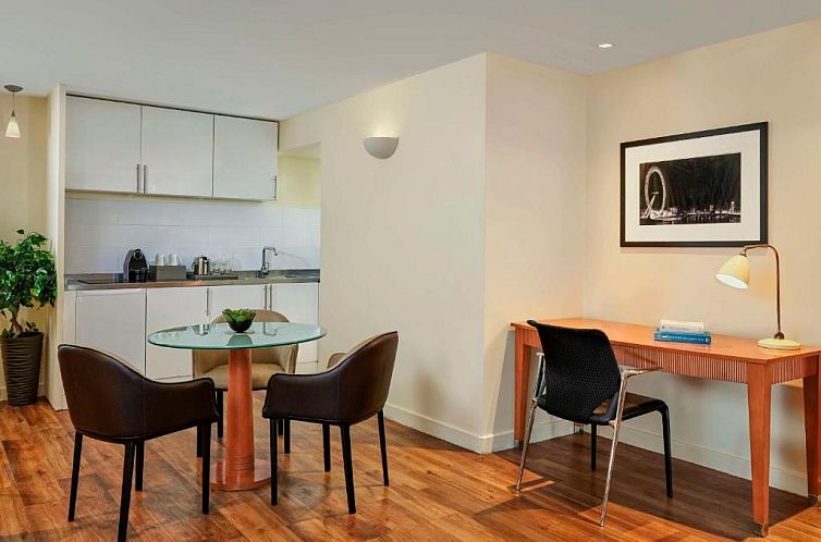 Park Plaza Victoria London