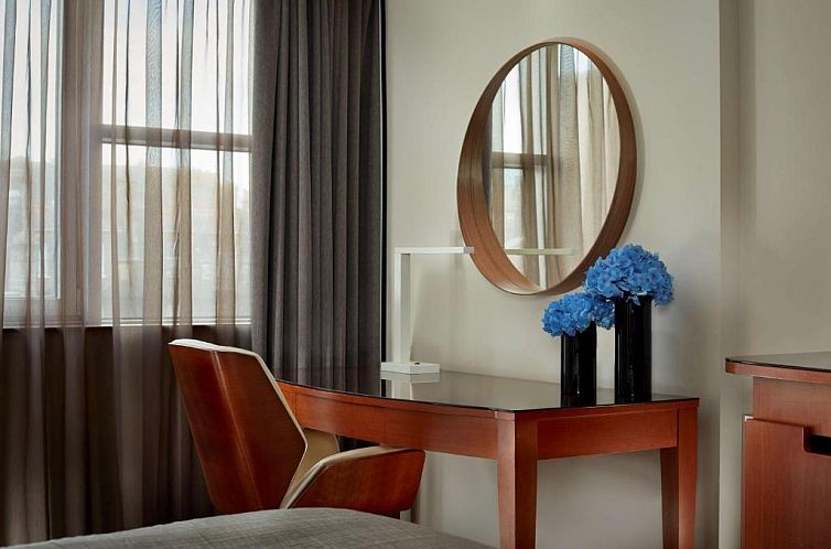 Park Plaza Victoria London