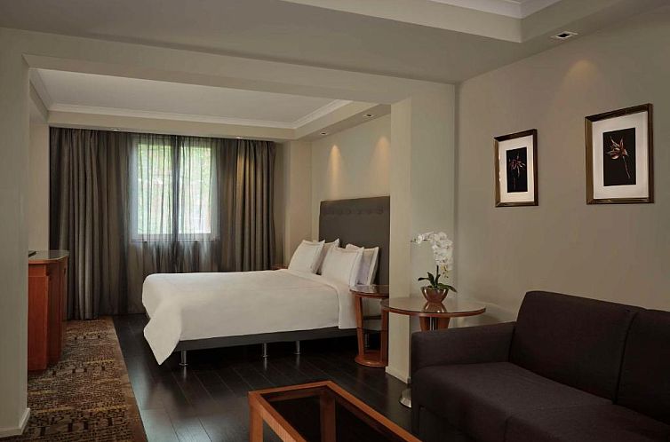 Park Plaza Victoria London