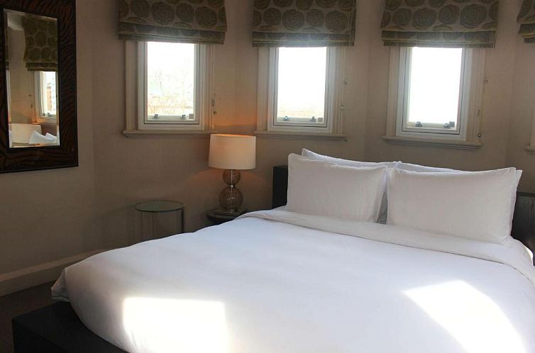 Radisson Blu Edwardian Kenilworth Hotel, London