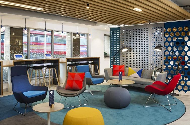 Holiday Inn Express Park Royal, an IHG Hotel