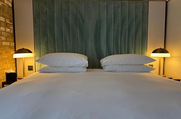 The Lodge Hotel - Putney