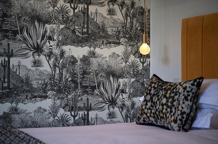 The Lodge Hotel - Putney