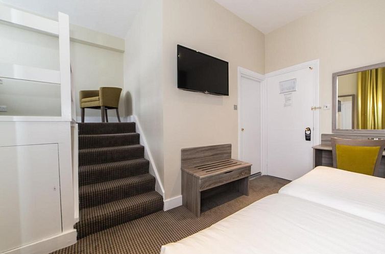 Phoenix Hotel