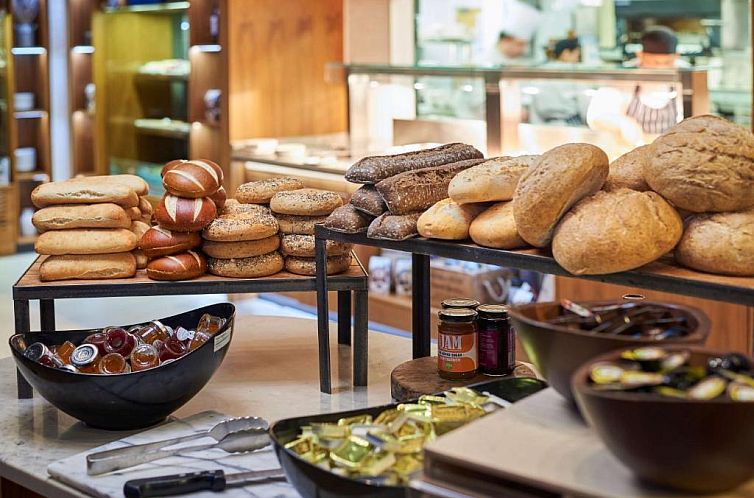 DoubleTree By Hilton London Excel