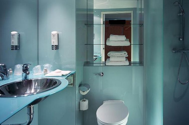 Holiday Inn London West, an IHG Hotel