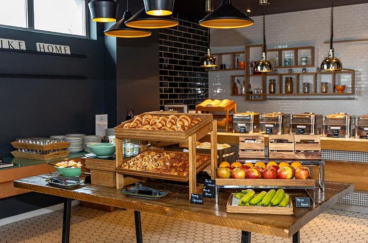 Holiday Inn London West, an IHG Hotel