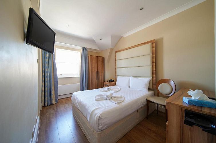 Royal Eagle Hotel