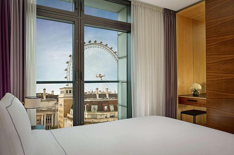 Park Plaza County Hall London