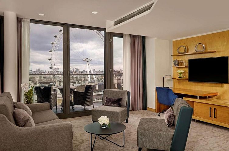 Park Plaza County Hall London