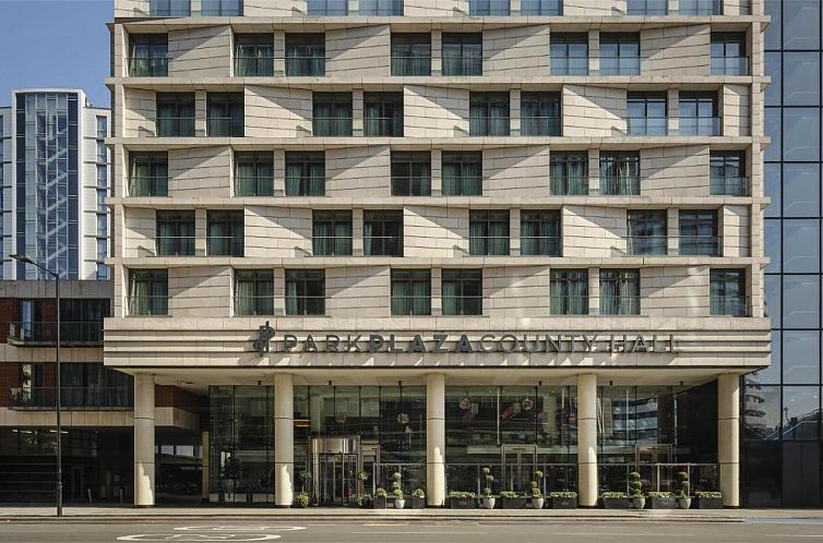 Park Plaza County Hall London