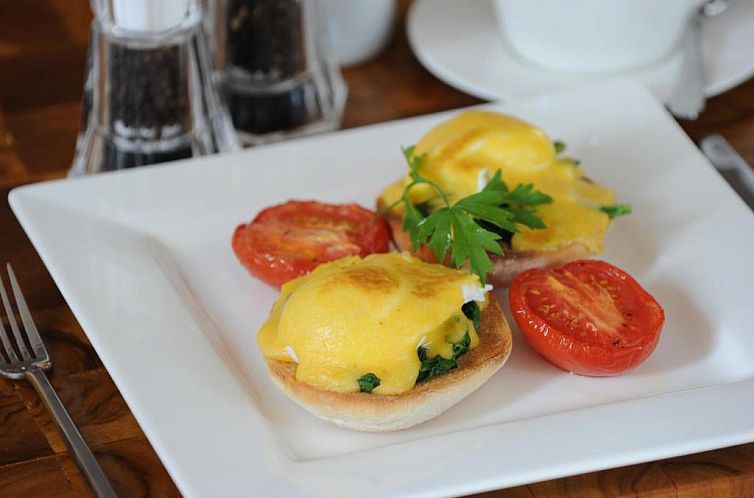 Hotel Indigo London Tower Hill, an IHG Hotel