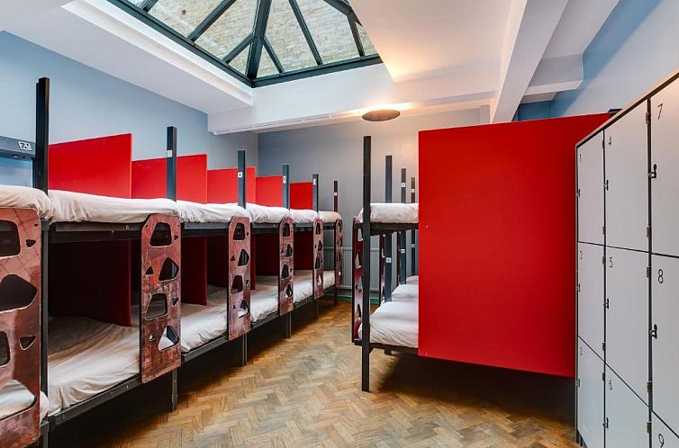 Clink261 Hostel