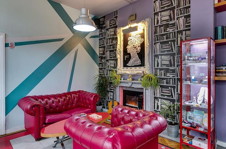 Clink261 Hostel