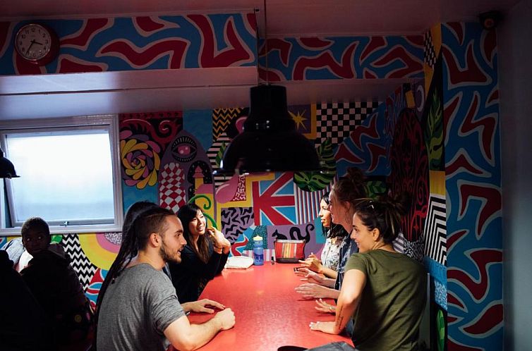 Clink261 Hostel
