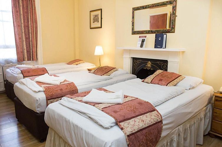 Dolphin Hotel