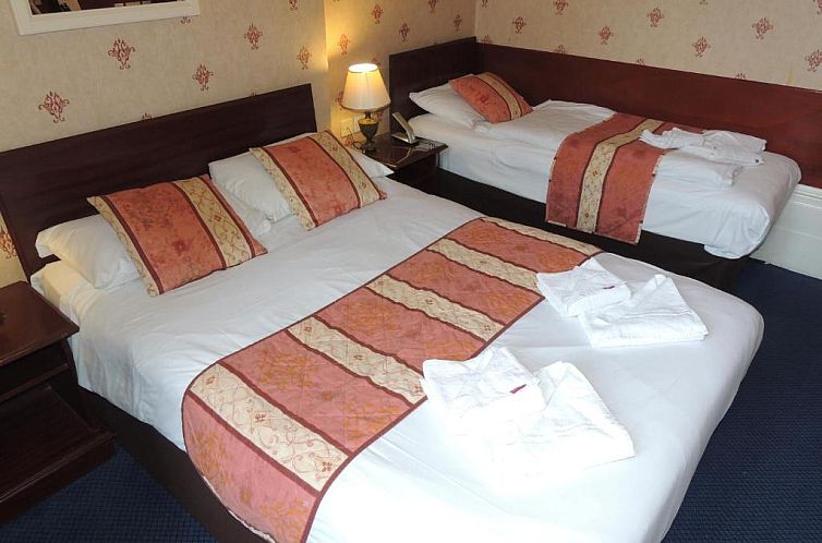 Dolphin Hotel
