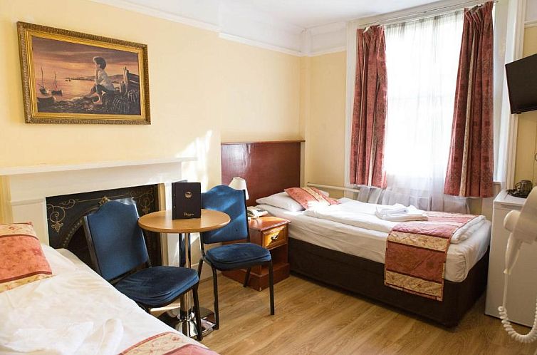 Dolphin Hotel